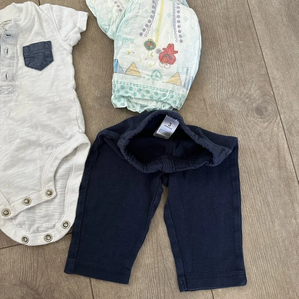 Carters 3 month baby boy matching outfit set and 2 pamper size 1 diapers - Picture 5 of 7